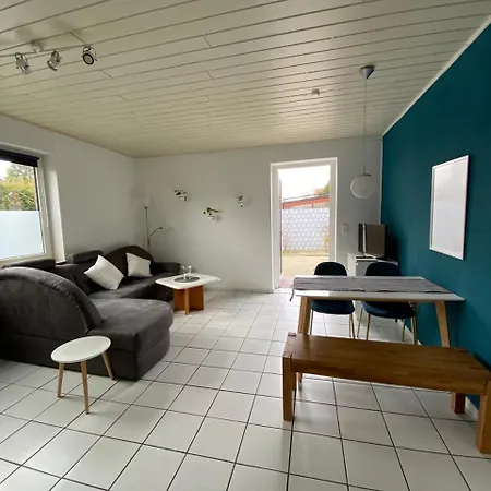 Haus Achtern Diek - *