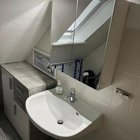 Haus Achtern Diek - *