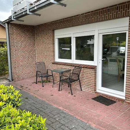 Haus Achtern Diek - *