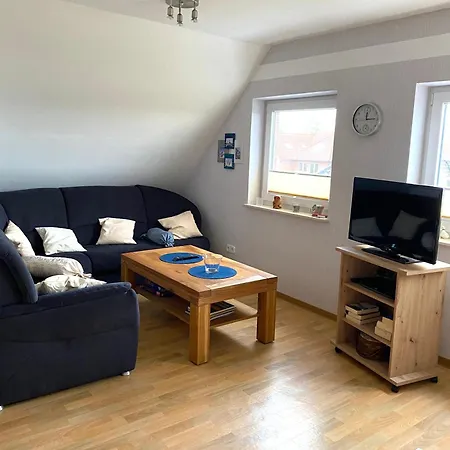 Haus Achtern Diek - *