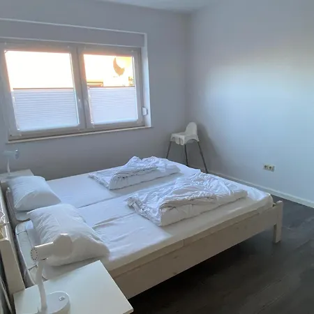 Haus Achtern Diek - *