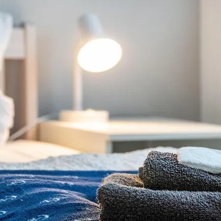Haus Achtern Diek - *