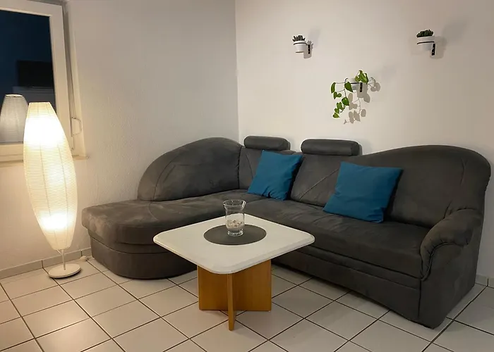 Haus Achtern Diek - *